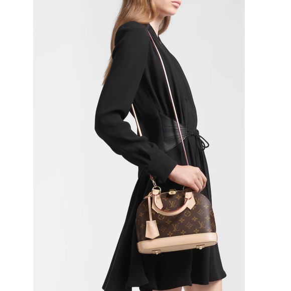 🆕😍Authentic Louis Vuitton Alma BB - Picture 8 of 17